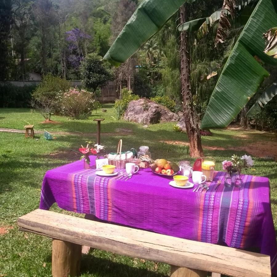 Bangalo A Beira Do Rio Em Plena Natureza *